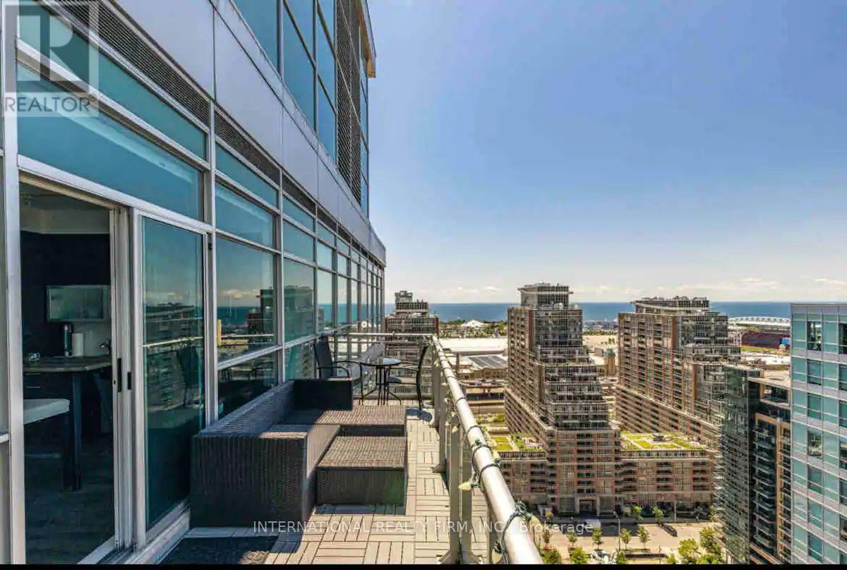 Photo 9 of Uph 11 80 Western Battery Road, Toronto ON