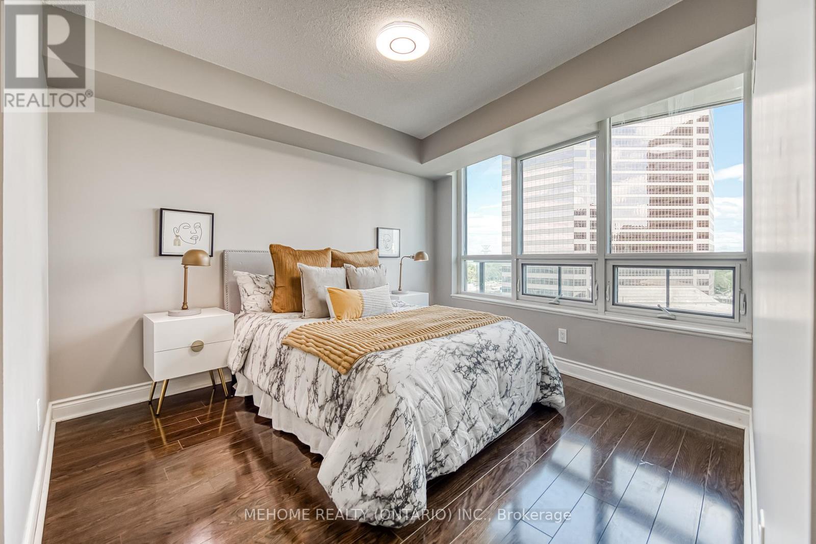 Photo 25 of 1025 25 Greenview Avenue, Toronto ON