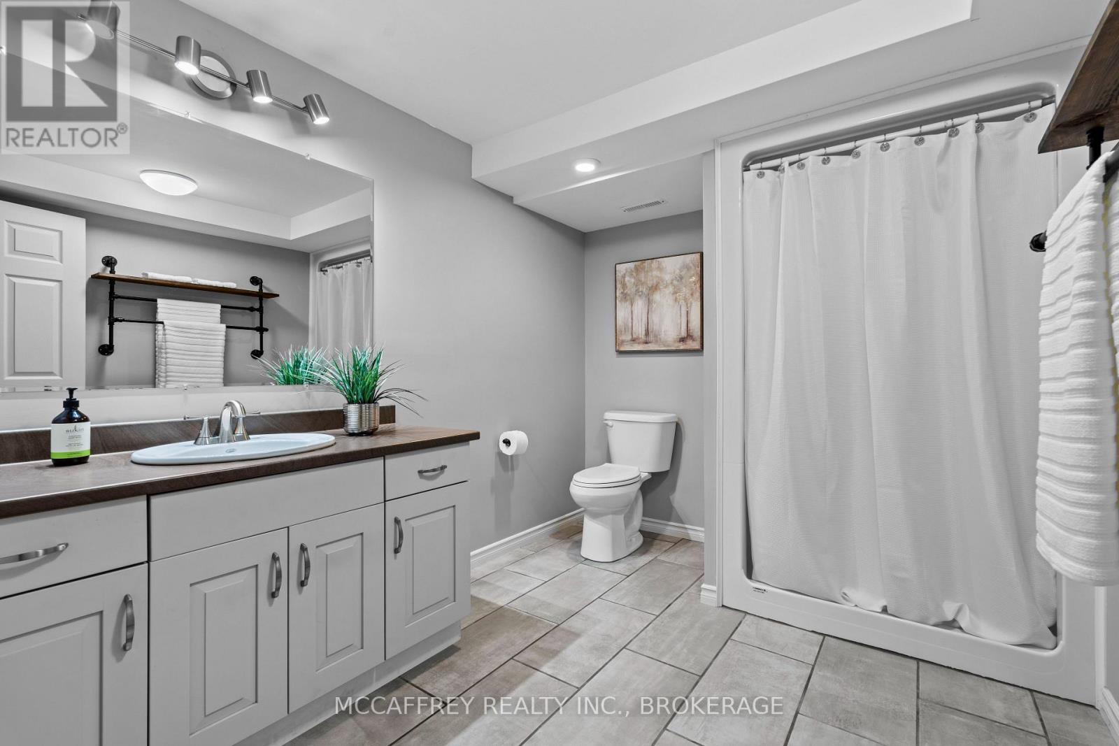 Photo 30 of 25 Staikos Court, Greater Napanee ON