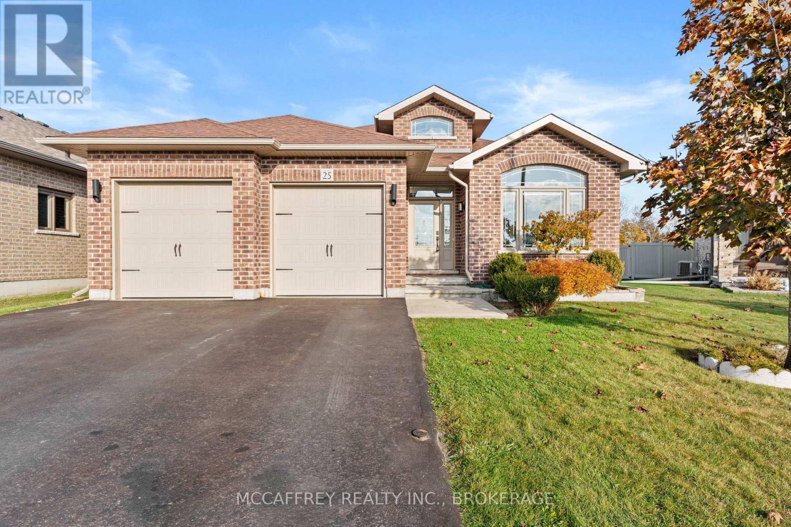 Photo 37 of 25 Staikos Court, Greater Napanee ON