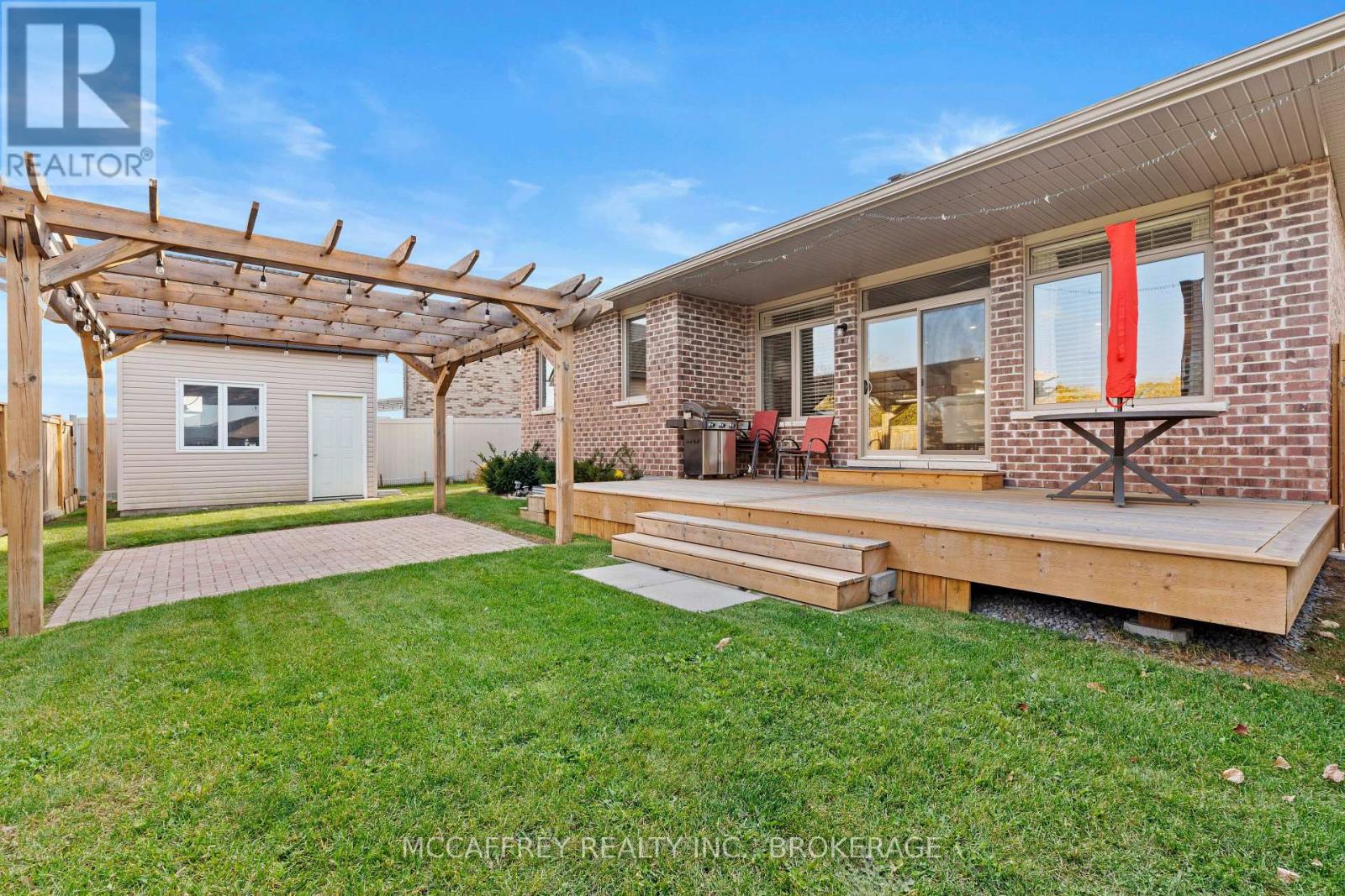 Photo 40 of 25 Staikos Court, Greater Napanee ON