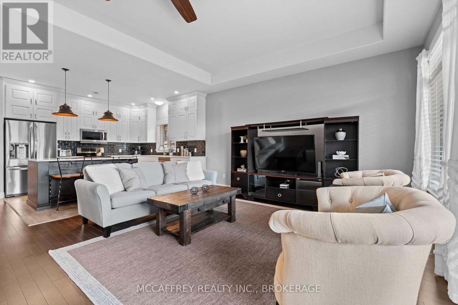Photo 5 of 25 Staikos Court, Greater Napanee ON