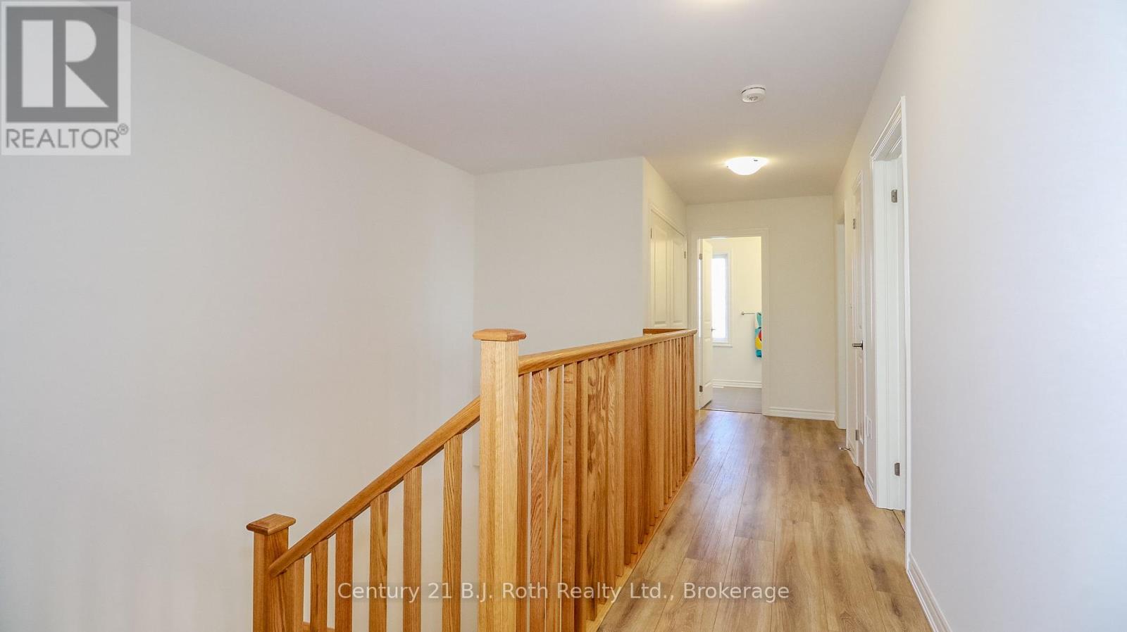 Photo 11 of 243 Mckenzie Drive, Clearview ON