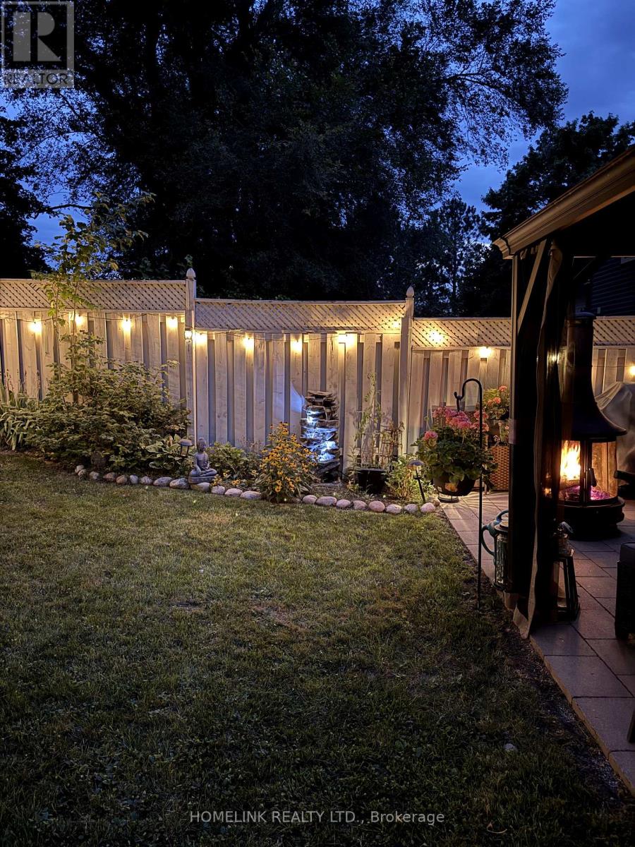 Photo 25 of 25 Hercules Court, Brampton ON
