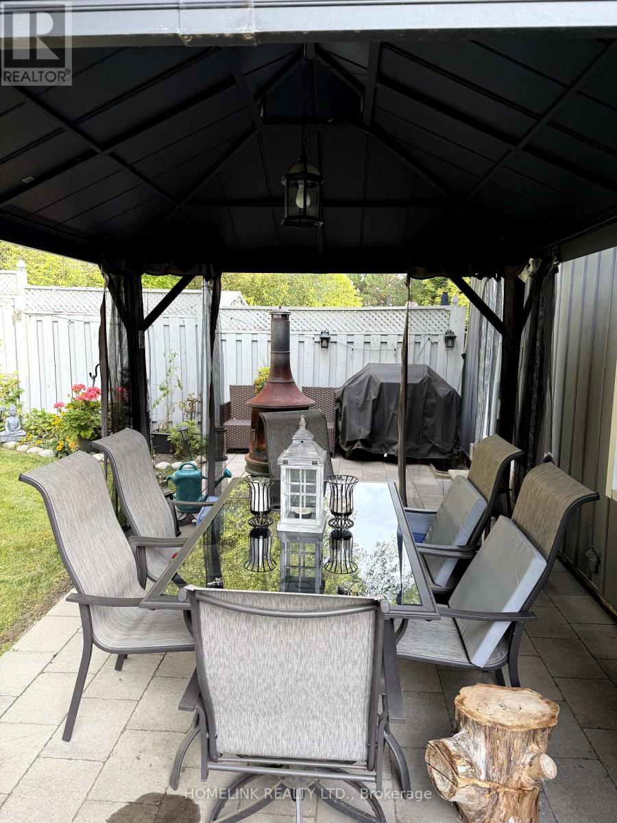 Photo 29 of 25 Hercules Court, Brampton ON