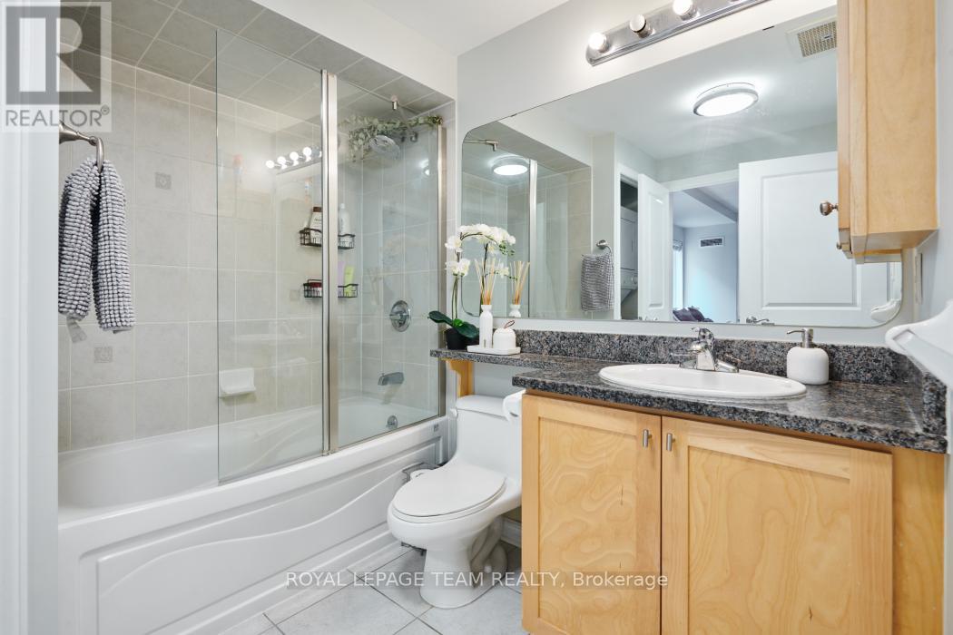 Photo 12 of 701 570 Laurier Avenue W, Ottawa ON