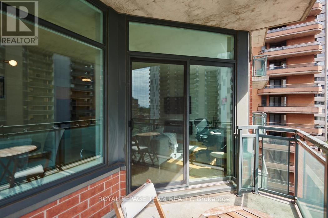 Photo 15 of 701 570 Laurier Avenue W, Ottawa ON