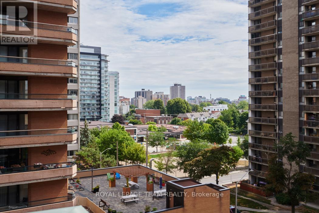 Photo 17 of 701 570 Laurier Avenue W, Ottawa ON