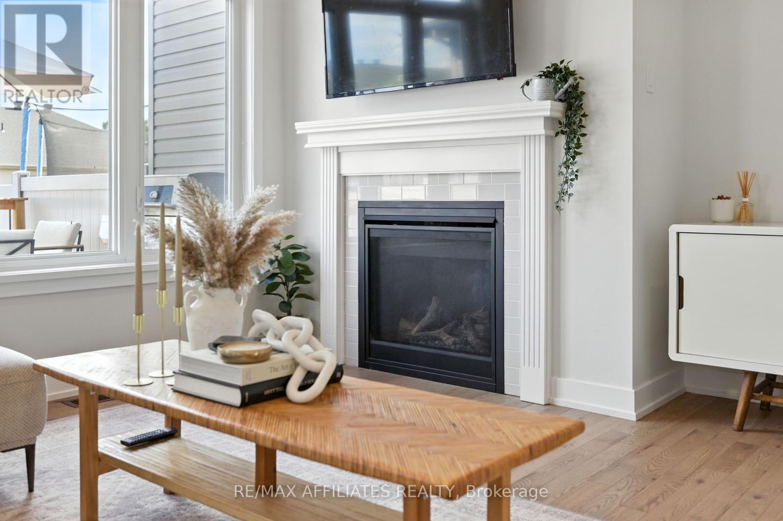 Photo 10 of 142 Thomas Street S, Arnprior ON