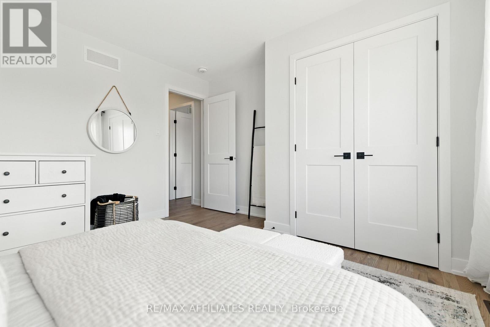 Photo 23 of 142 Thomas Street S, Arnprior ON