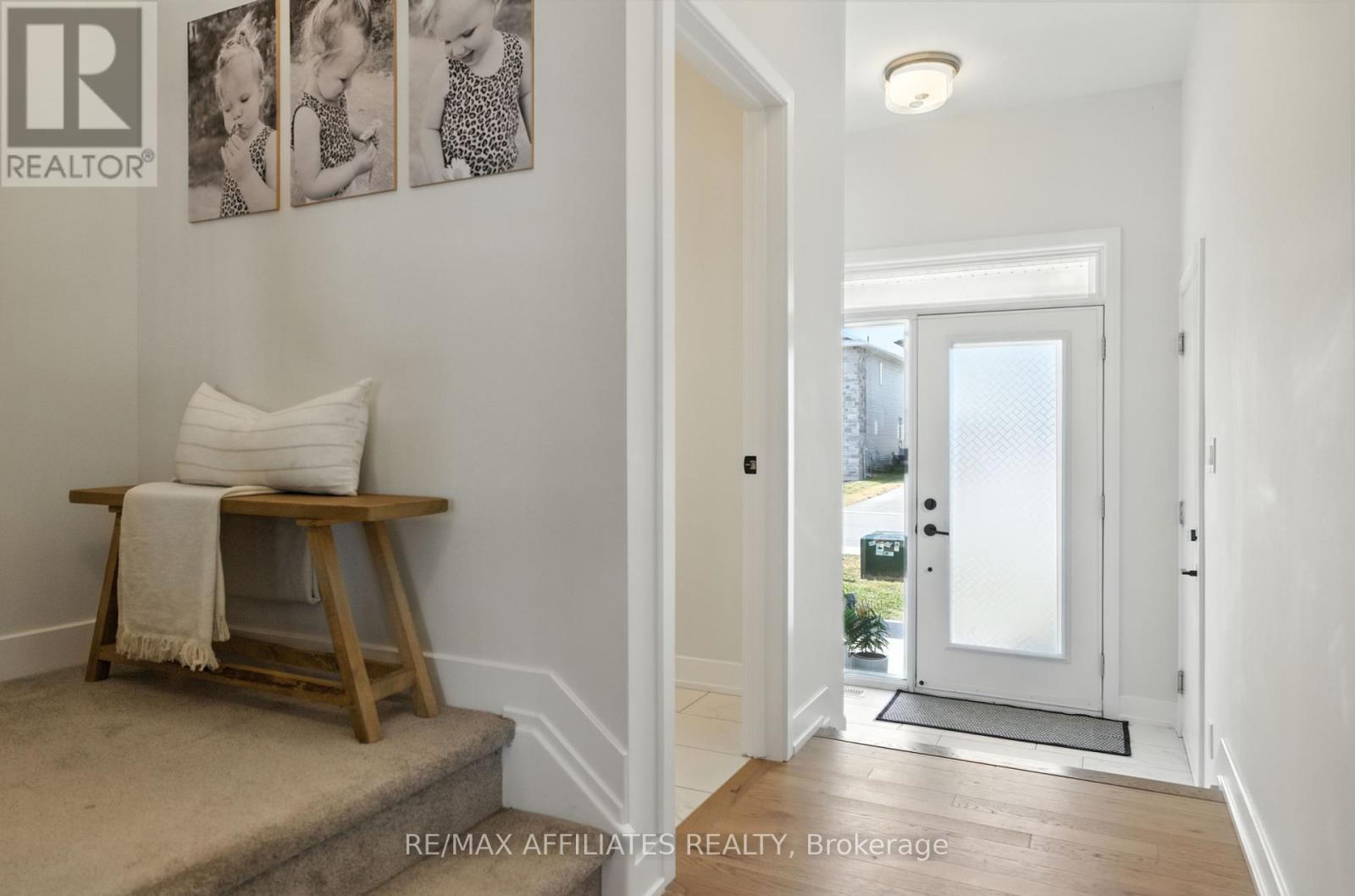 Photo 3 of 142 Thomas Street S, Arnprior ON
