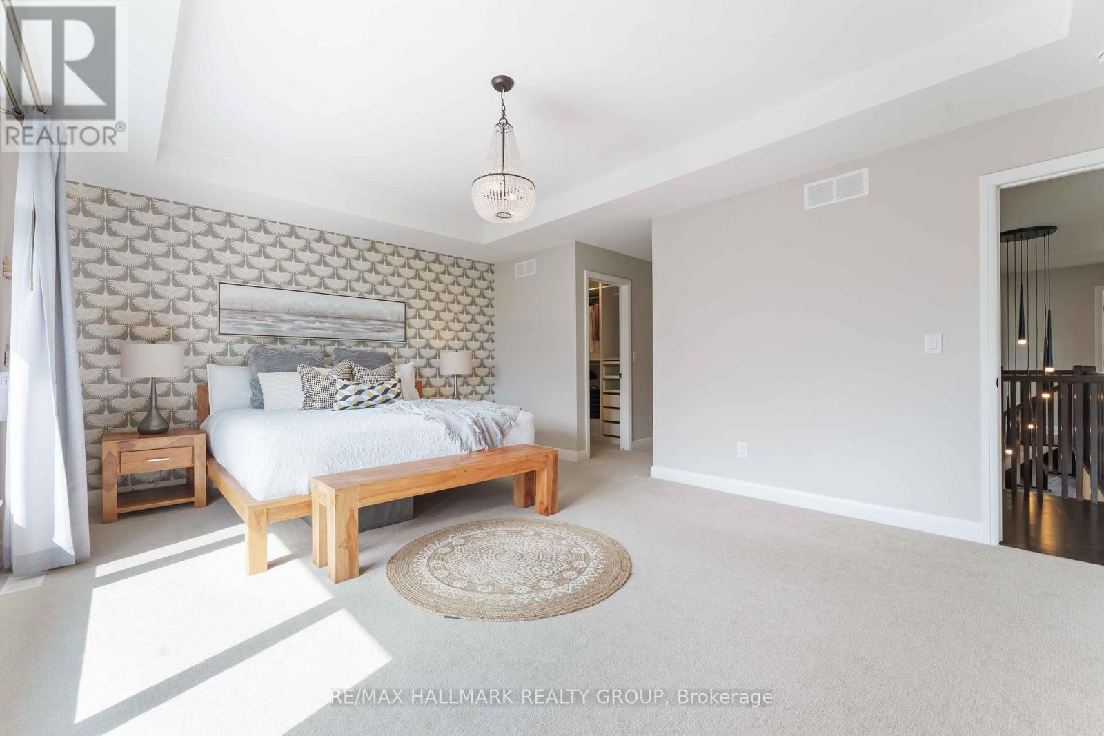 Photo 19 of 155 Escarpment Crescent, Ottawa ON