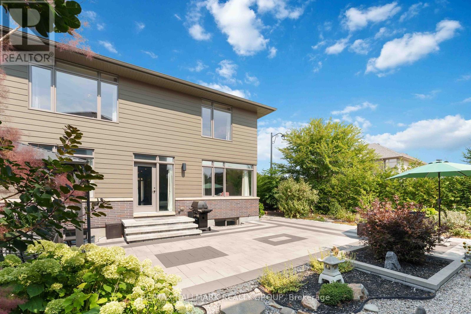 Photo 37 of 155 Escarpment Crescent, Ottawa ON