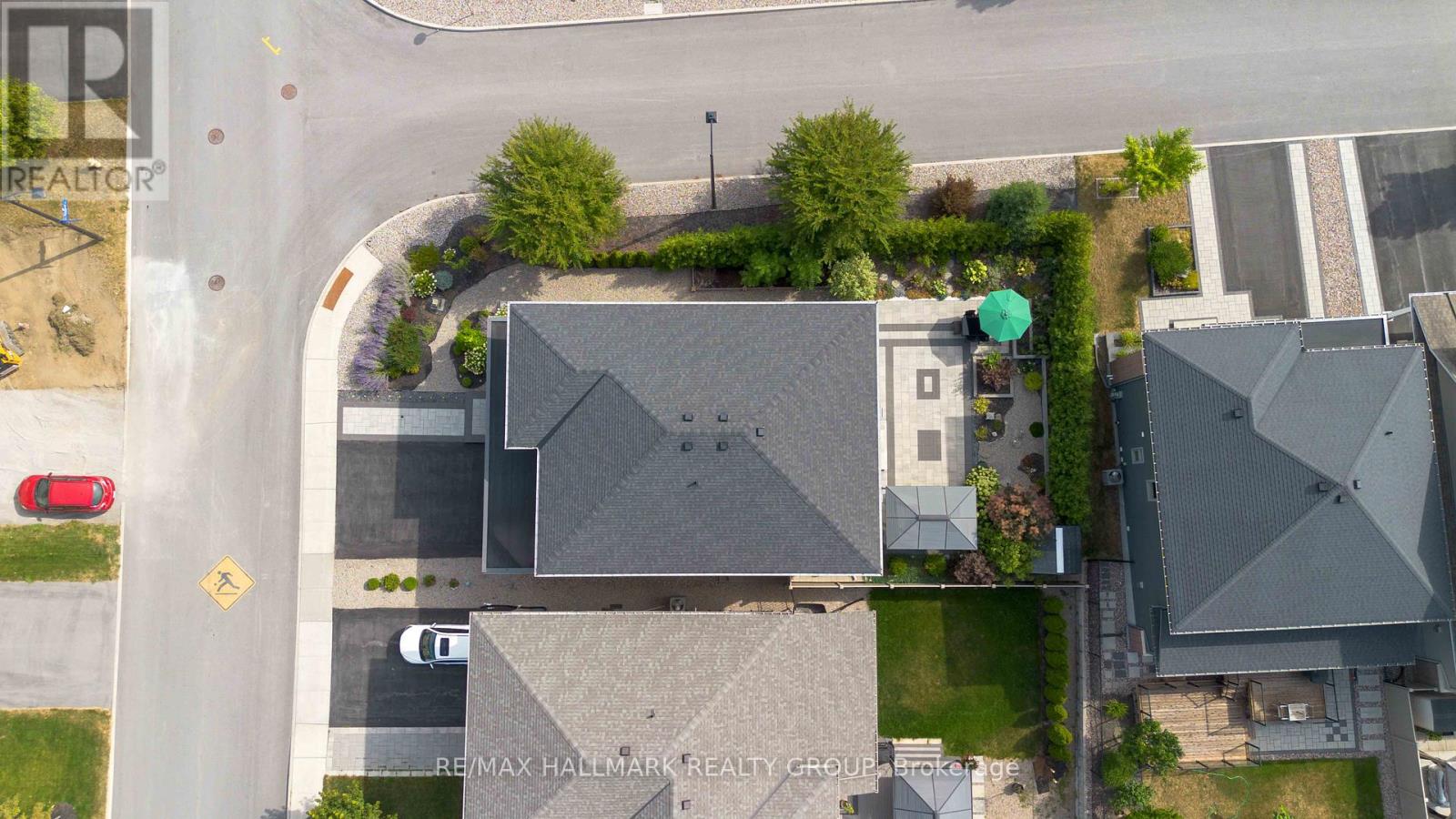 Photo 39 of 155 Escarpment Crescent, Ottawa ON