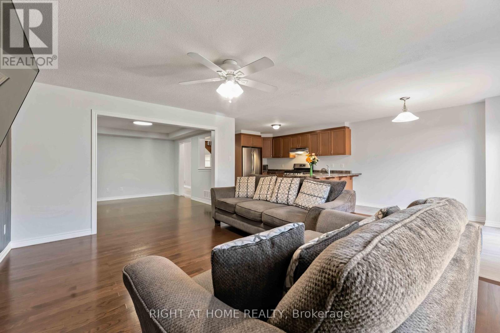 Photo 6 of 333 Rouncey Road, Ottawa ON