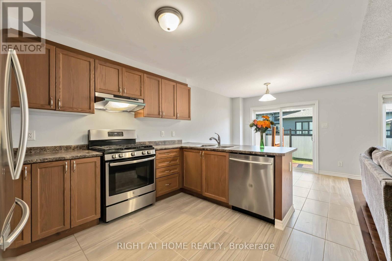 Photo 25 of 333 Rouncey Road, Ottawa ON