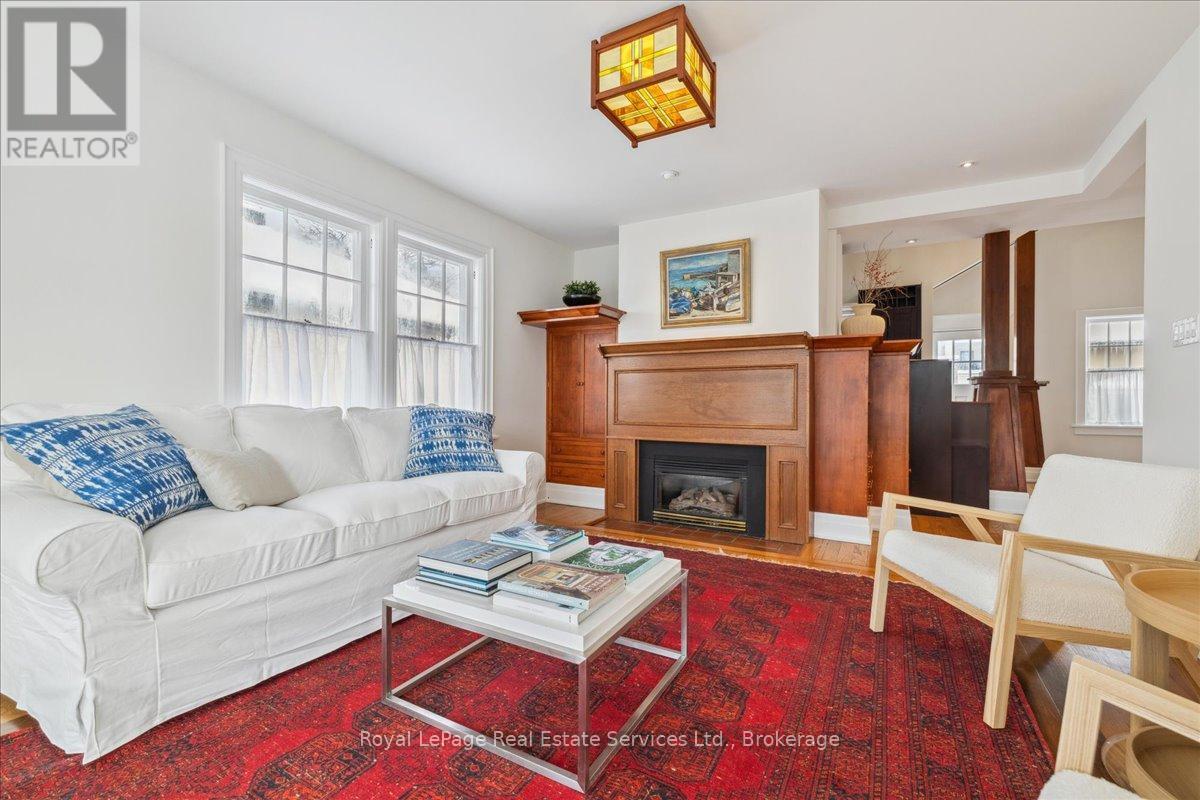 Photo 16 of 213 Randall Street, Oakville ON