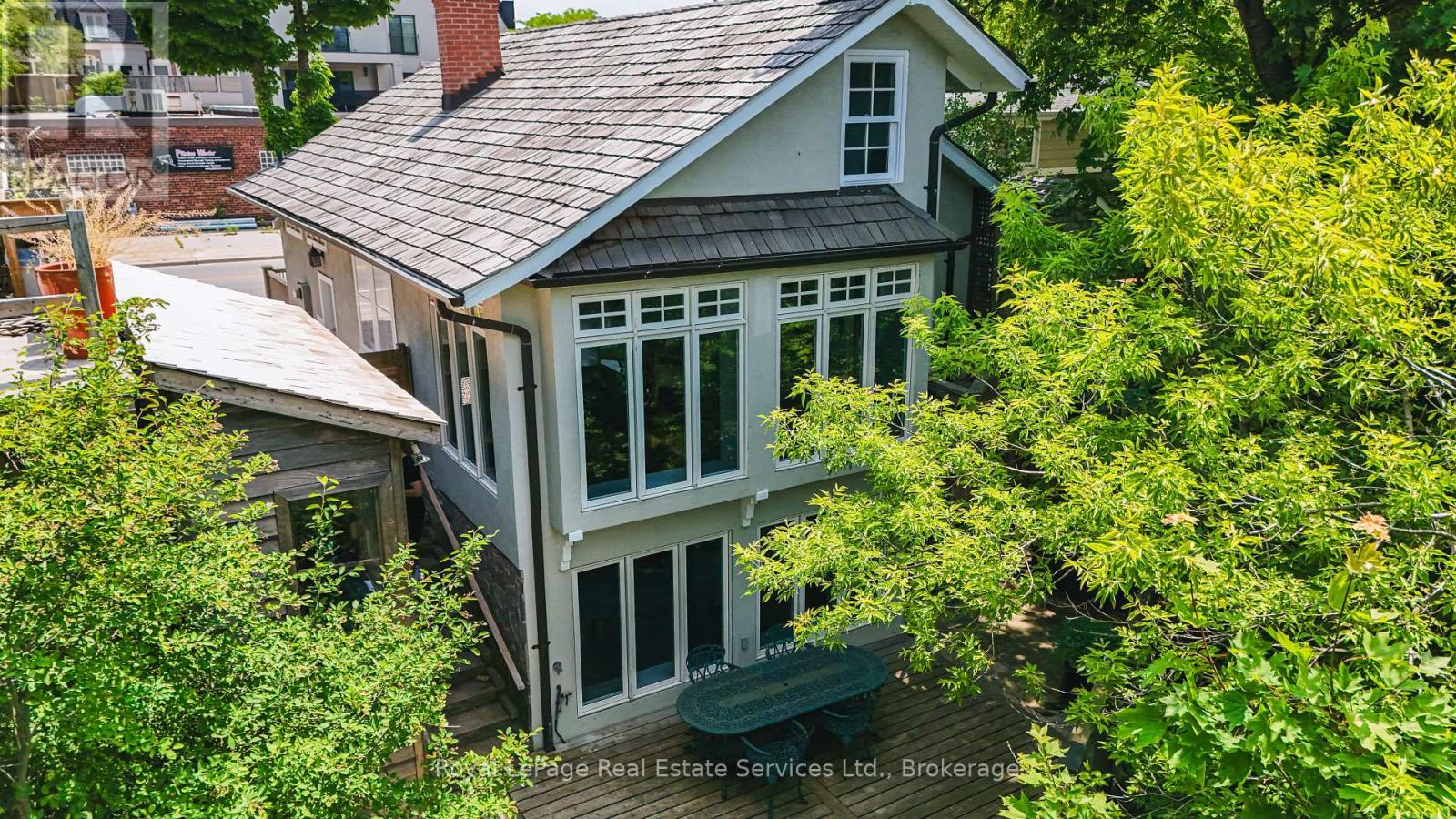 Photo 32 of 213 Randall Street, Oakville ON