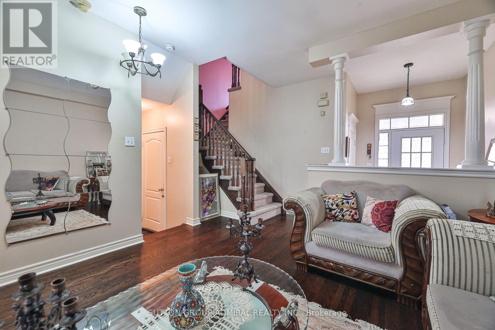 Photo 16 of 72 Addison Street W, Richmond Hill ON