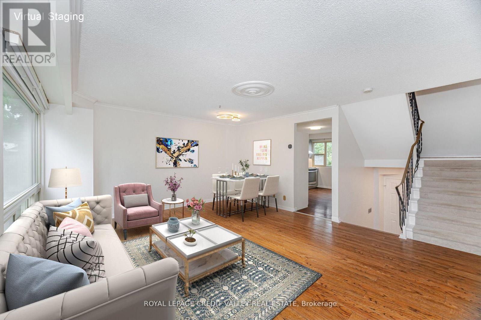 Photo 10 of 2 2 North Street, Barrie ON