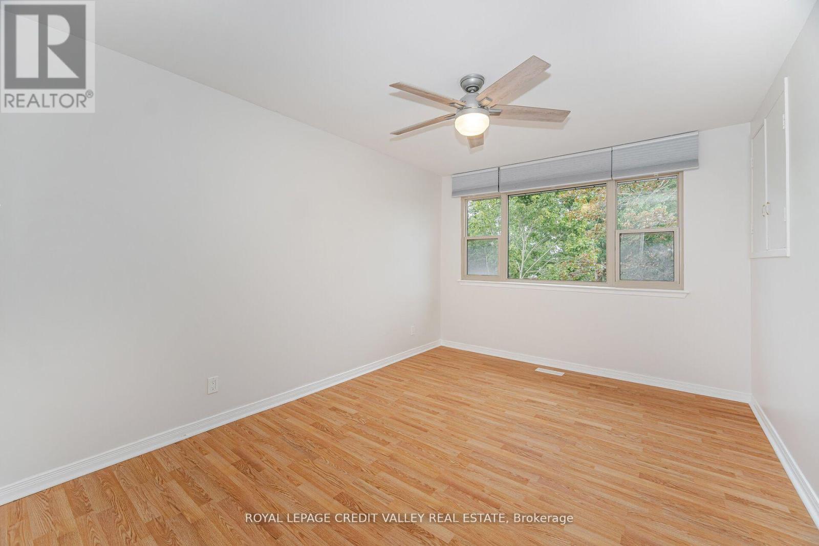 Photo 18 of 2 2 North Street, Barrie ON