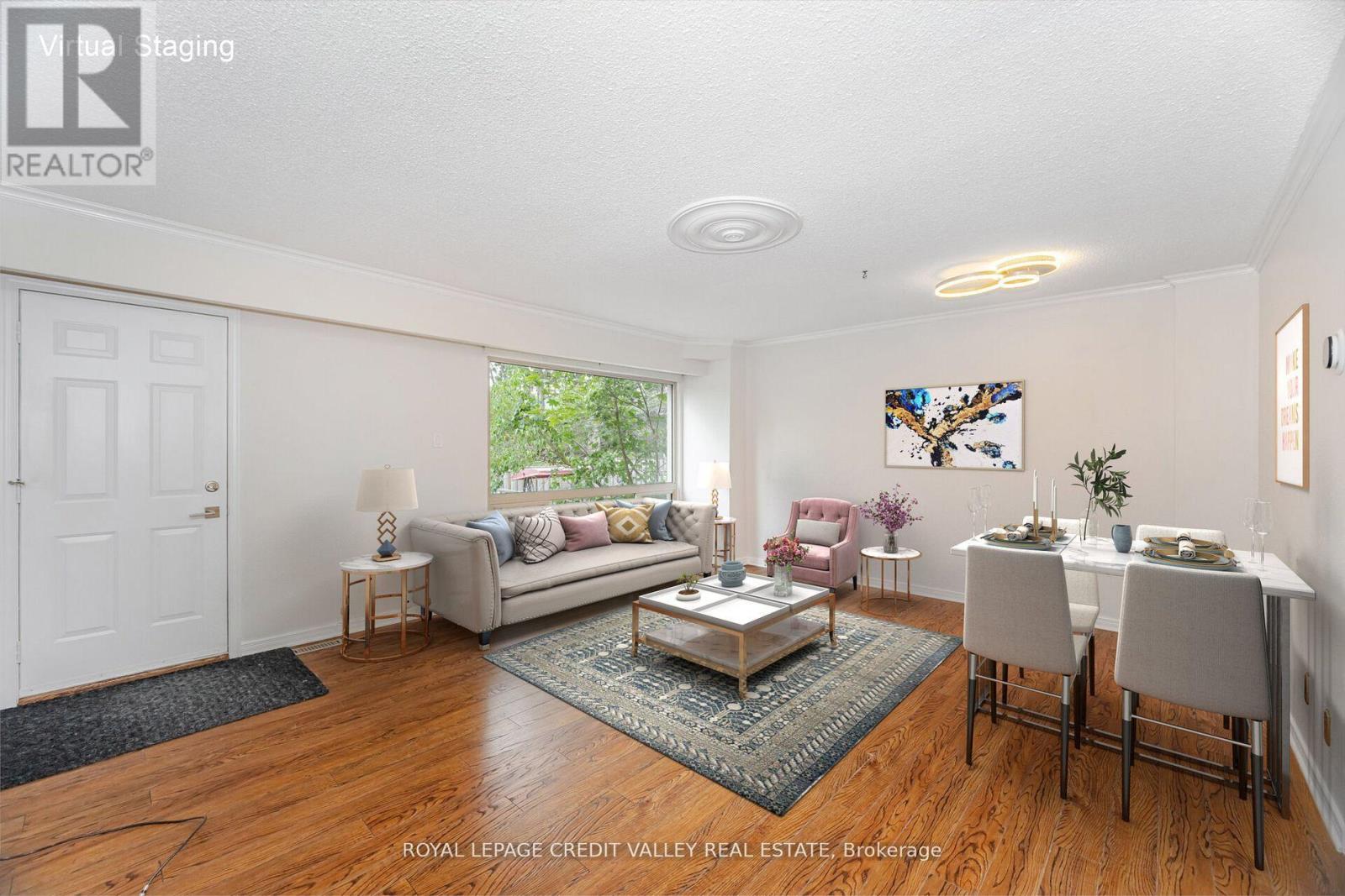 Photo 8 of 2 2 North Street, Barrie ON
