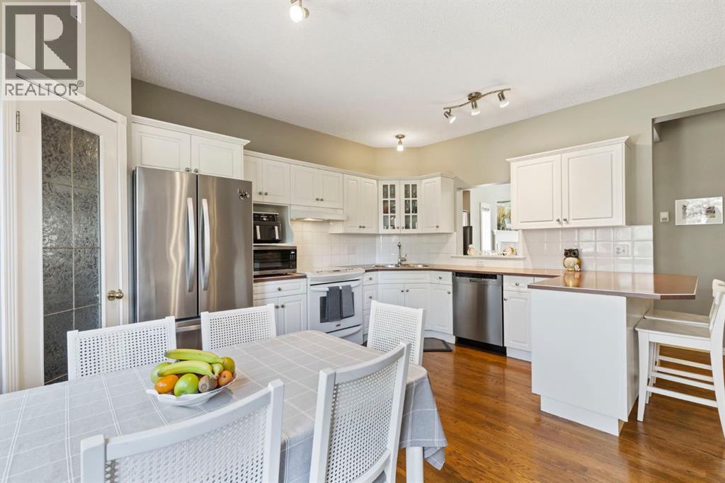 Single Family House for Sale in    Avenue NW Mount Pleasant Calgary 