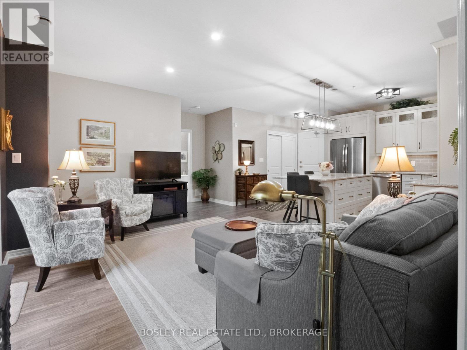 Photo 12 of 202 379 Scott Street, St Catharines ON