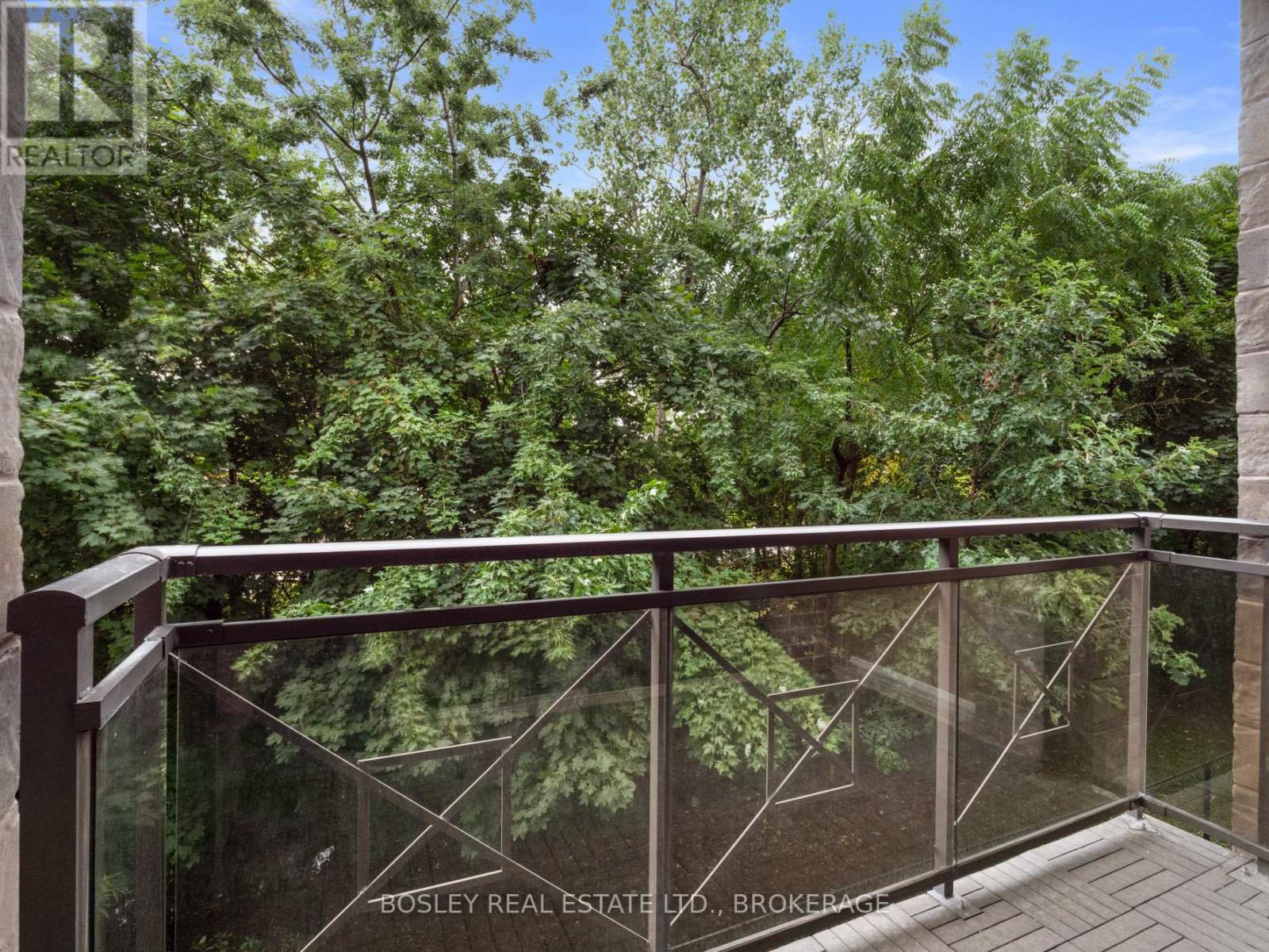 Photo 14 of 202 379 Scott Street, St Catharines ON