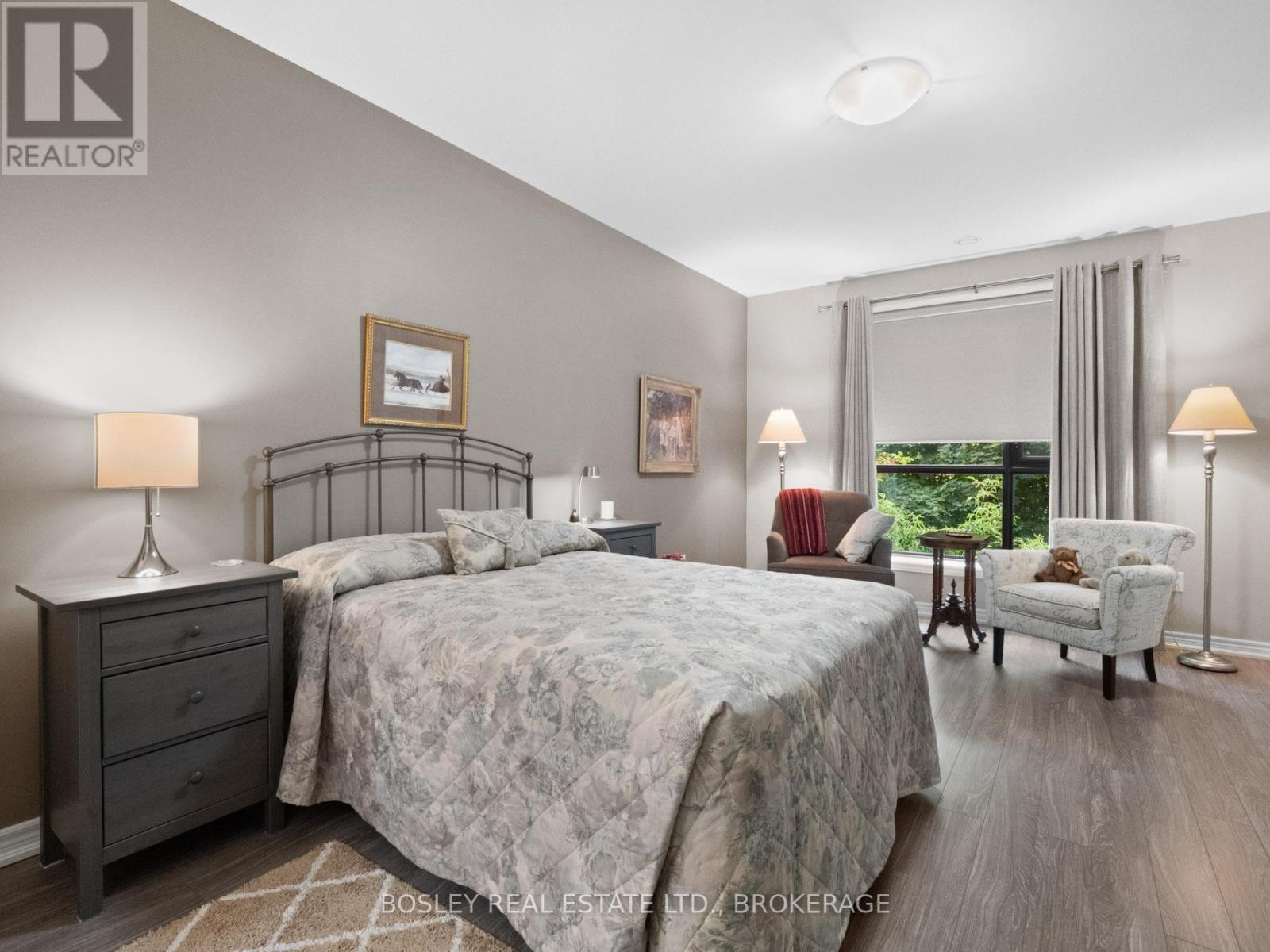 Photo 18 of 202 379 Scott Street, St Catharines ON