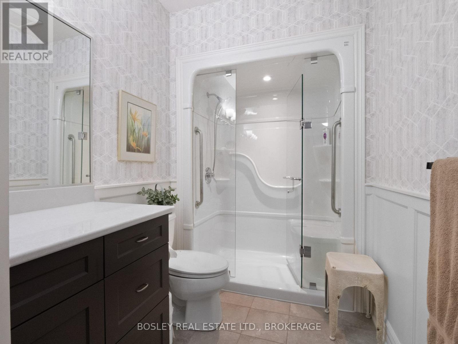 Photo 21 of 202 379 Scott Street, St Catharines ON
