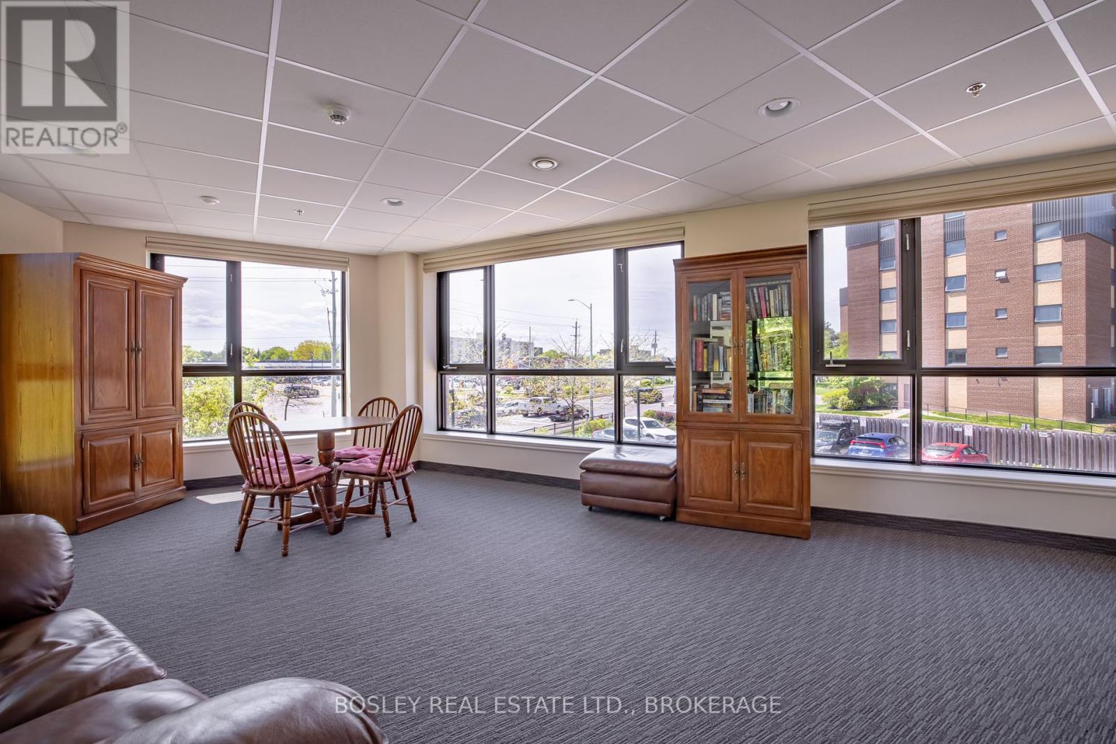 Photo 40 of 202 379 Scott Street, St Catharines ON