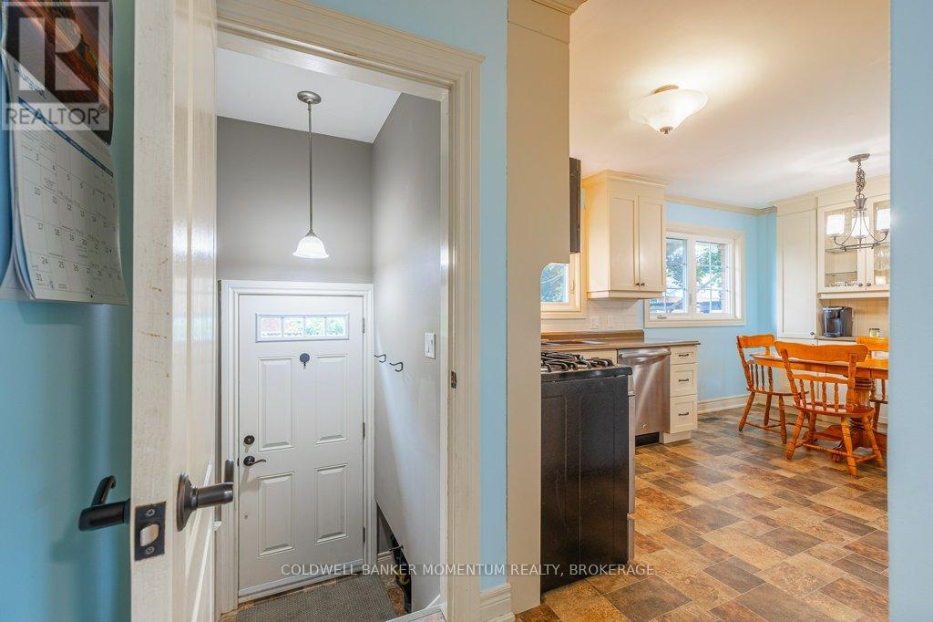 Photo 27 of 4 Appelby Drive, St Catharines ON
