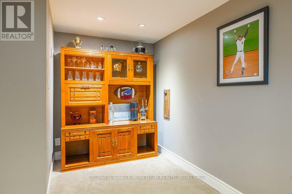 Photo 30 of 4 Appelby Drive, St Catharines ON