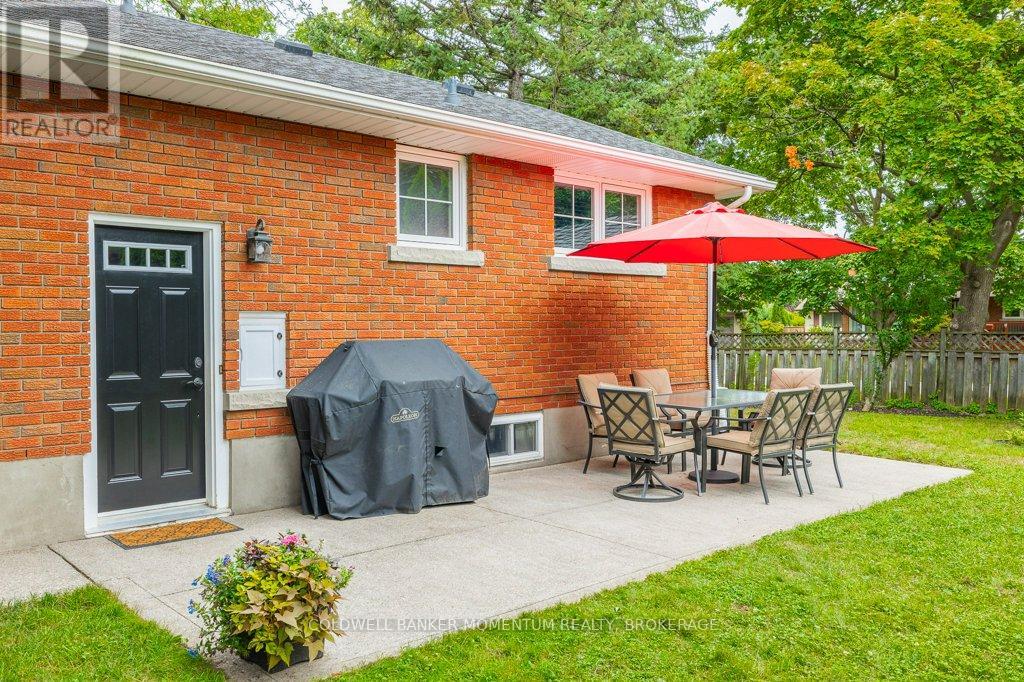 Photo 37 of 4 Appelby Drive, St Catharines ON