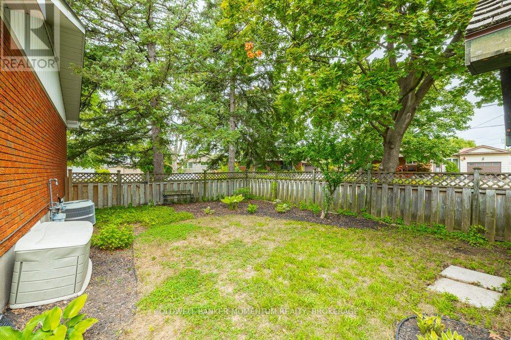 Photo 40 of 4 Appelby Drive, St Catharines ON