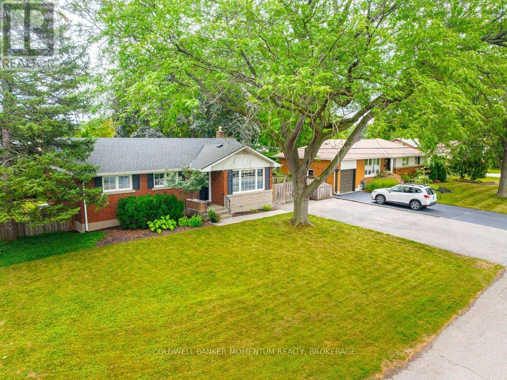 Photo 42 of 4 Appelby Drive, St Catharines ON