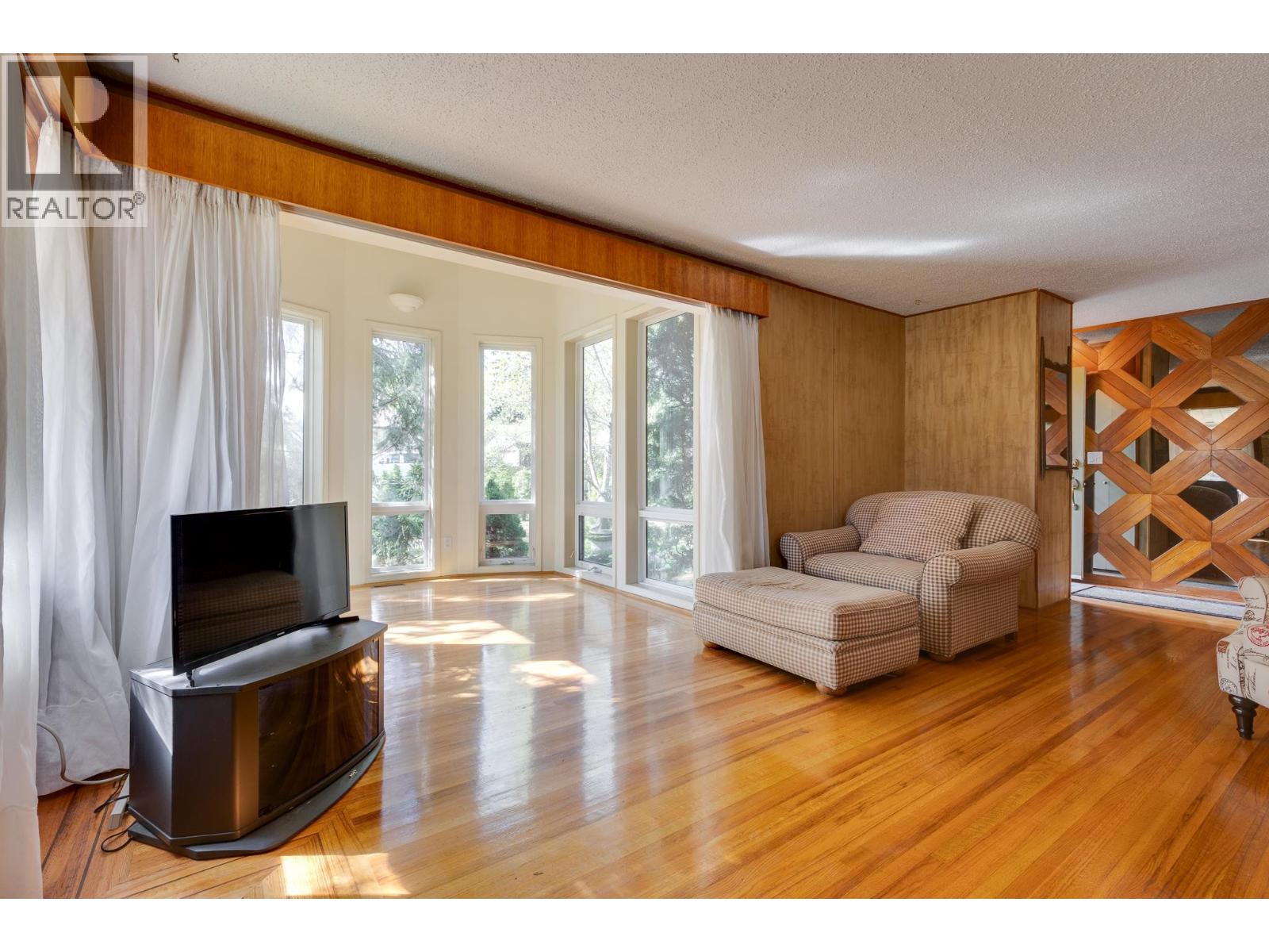 Photo 36 of 1591 Cedar Street, Prince George BC