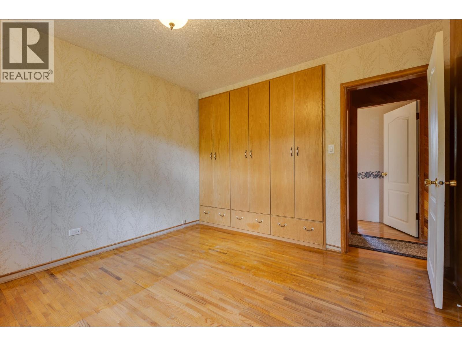 Photo 12 of 1591 Cedar Street, Prince George BC