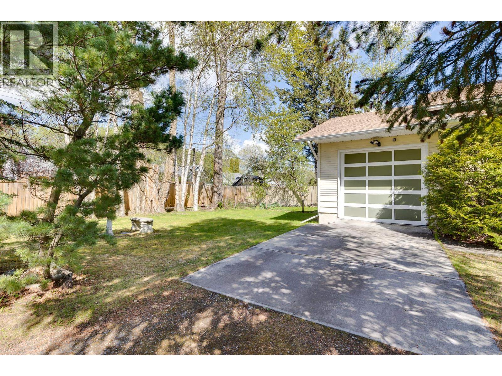 Photo 16 of 1591 Cedar Street, Prince George BC