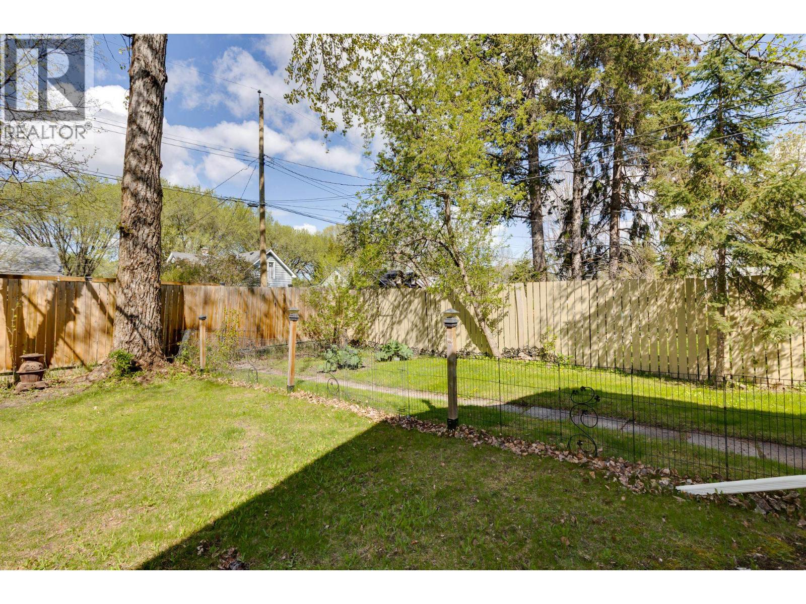 Photo 24 of 1591 Cedar Street, Prince George BC