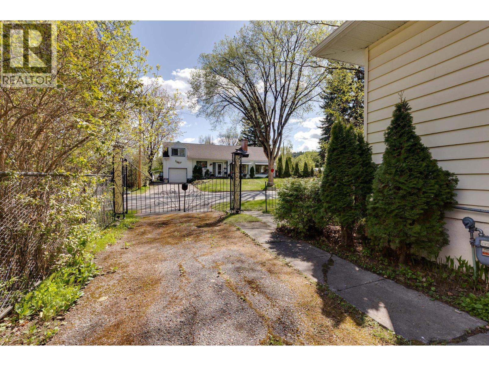 Photo 6 of 1591 Cedar Street, Prince George BC