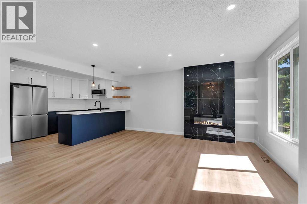 Single Family House 4 Level for Sale in  Ranchview Road NW Ranchlands Calgary 