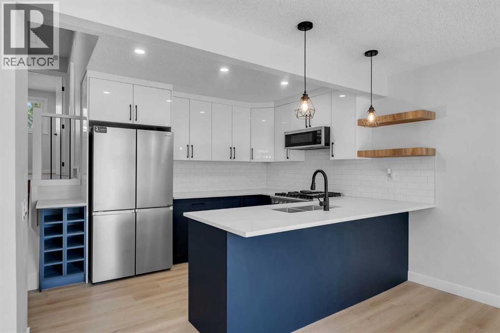 Single Family House 4 Level for Sale in  Ranchview Road NW Ranchlands Calgary 