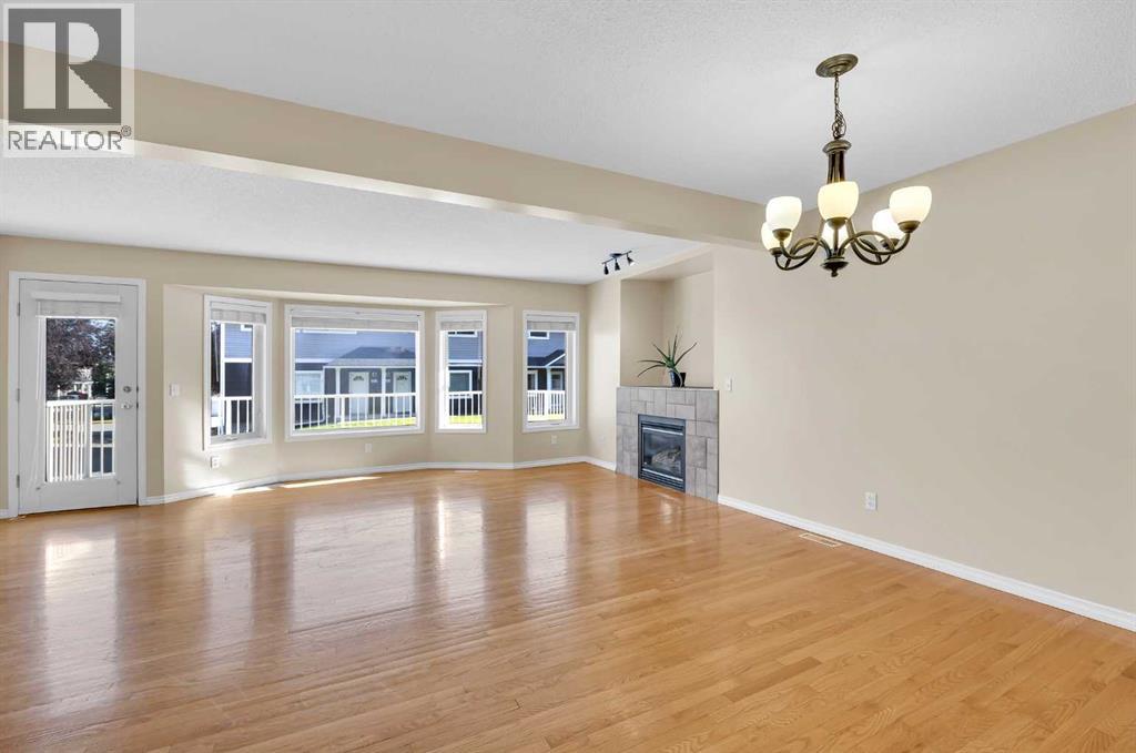 Single Family House for Sale in  Regal Park NE Renfrew Calgary 
