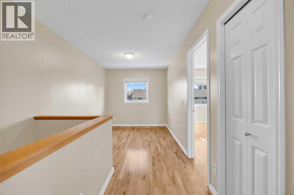 Single Family House for Sale in  Regal Park NE Renfrew Calgary 