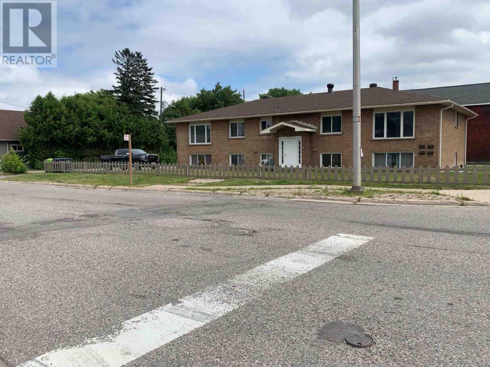 Photo 2 of 324 Korah Rd, Sault Ste Marie ON