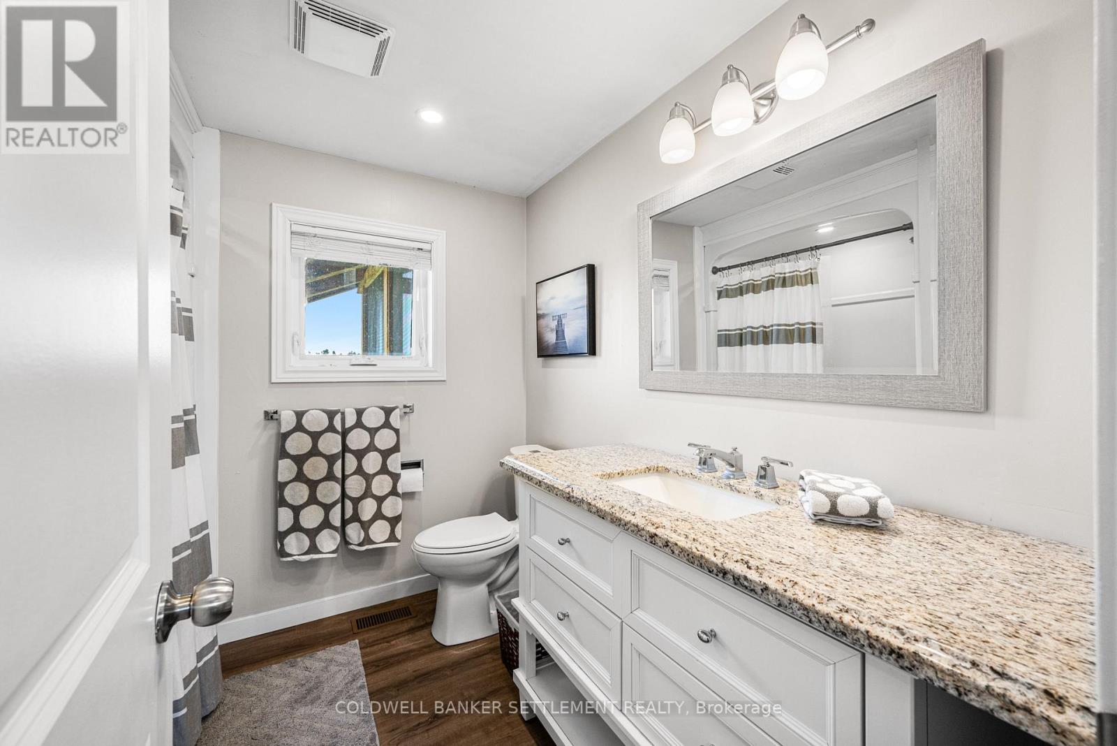 Photo 19 of 269 Sunset Drive, Drummond North Elmsley ON