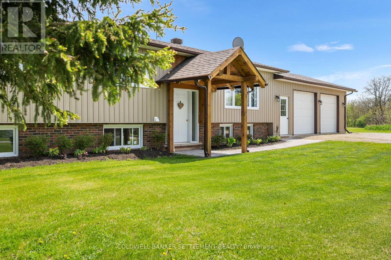 Photo 4 of 269 Sunset Drive, Drummond North Elmsley ON