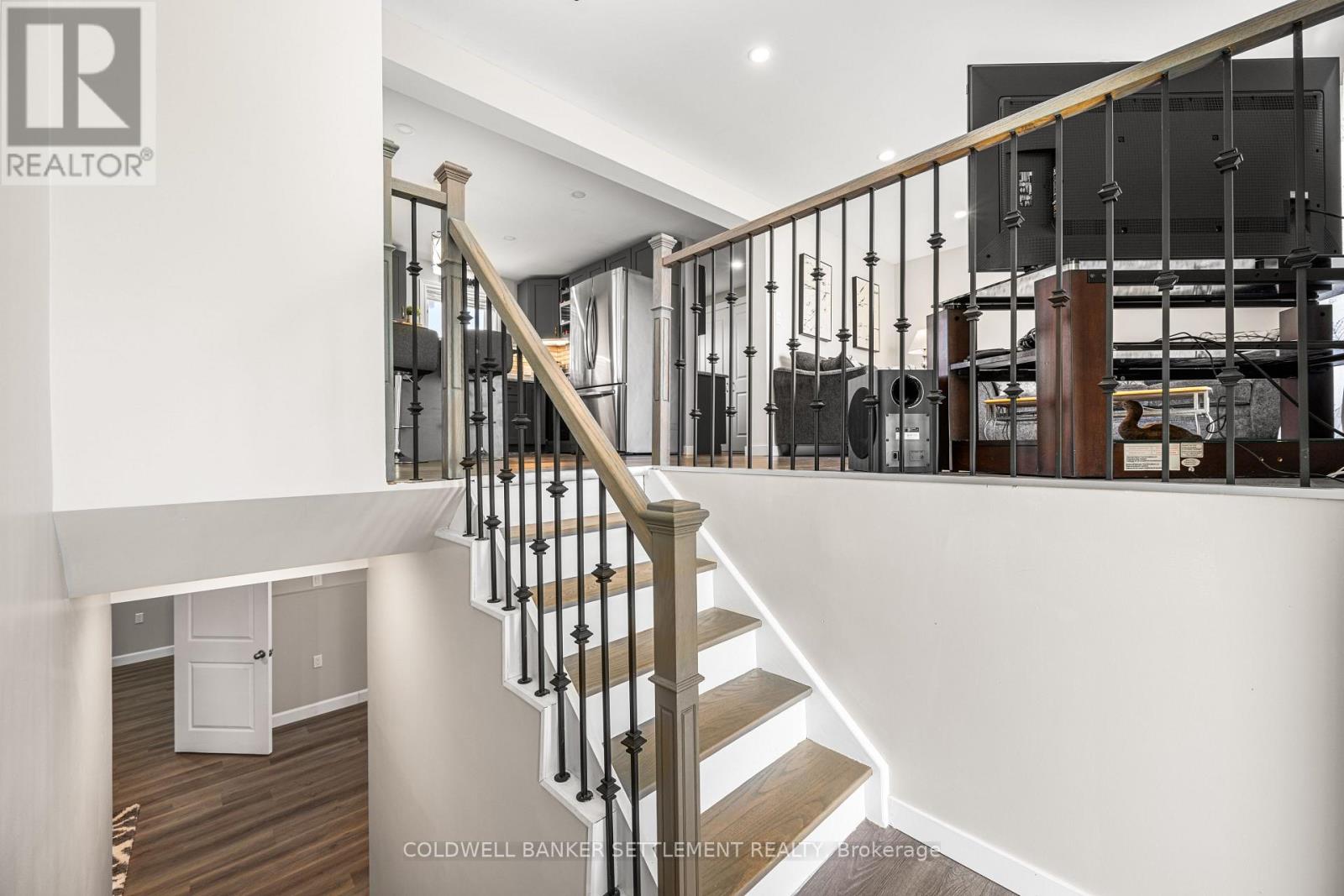 Photo 5 of 269 Sunset Drive, Drummond North Elmsley ON